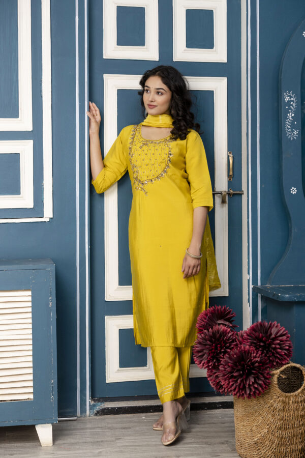 Handworked Kurti Set with Plain Trouser & Dupatta - Image 9