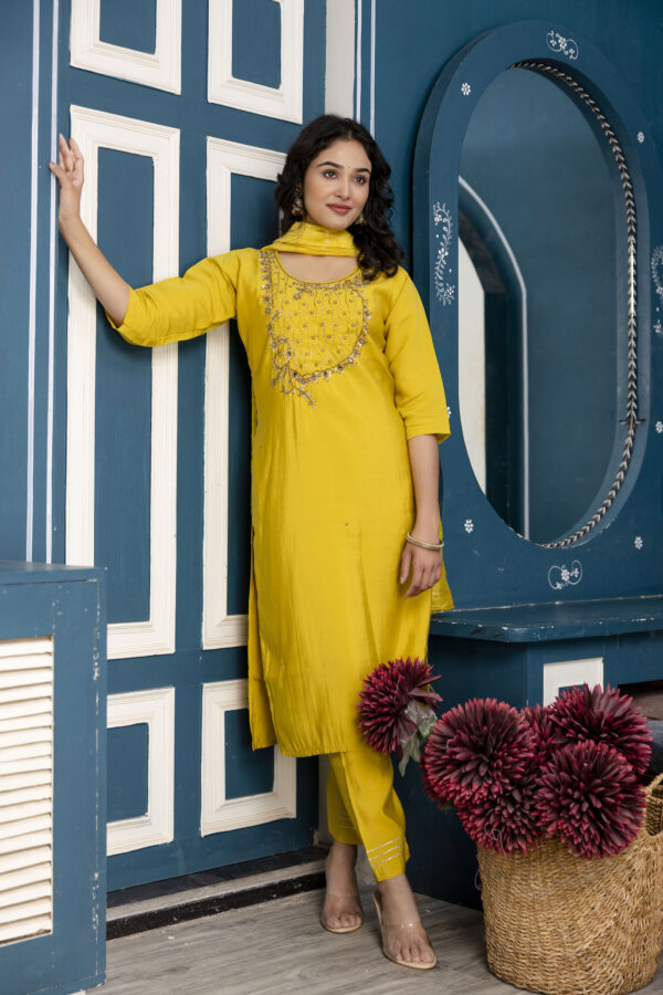 Handworked Kurti Set with Plain Trouser & Dupatta - Image 10