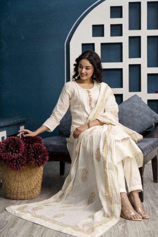Pintex Embroidery Set - Image 10
