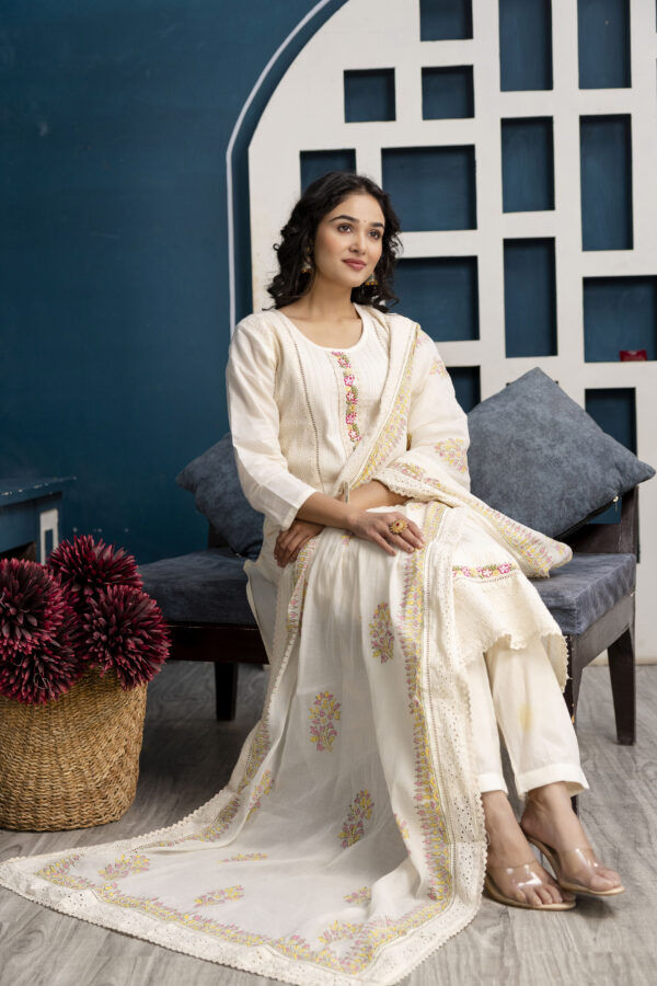 Pintex Embroidery Set - Image 11
