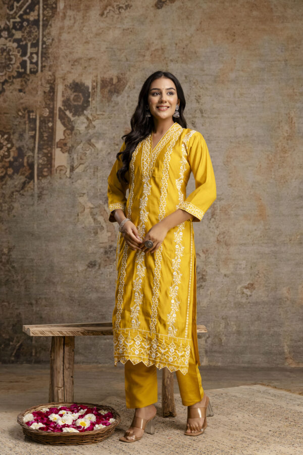 Pakistani Charm Kurti Set - Image 9