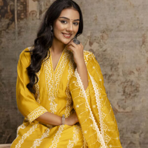 Pakistani Charm Kurti Set