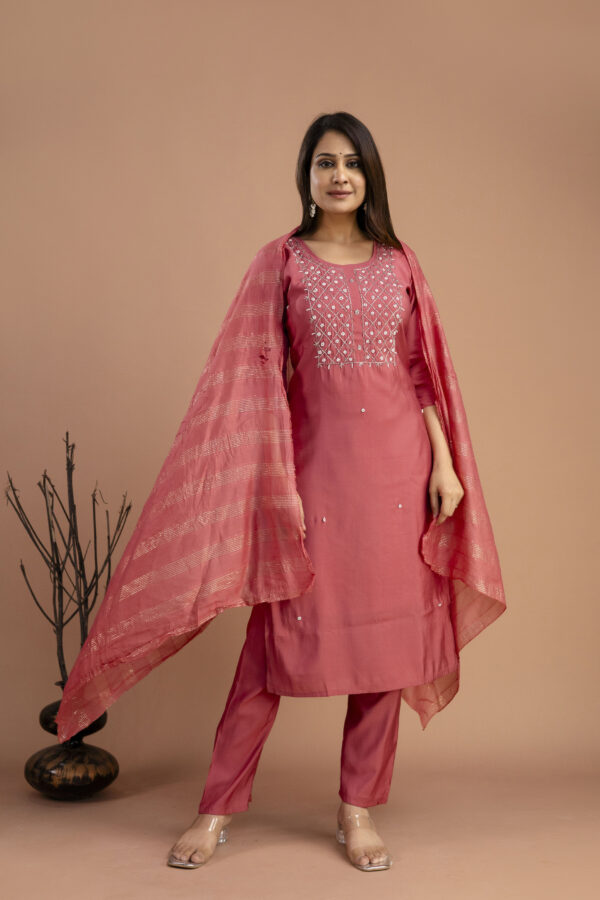 Handworked Round Neck Kurti with Plain Dupatta & Plain Trousers - Image 4