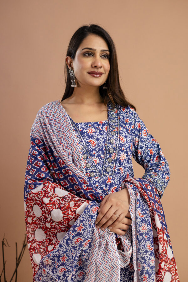Printed V-Neck Kurti with Resham & Sequence Embellishments, Printed Dupatta & Trousers - Image 9