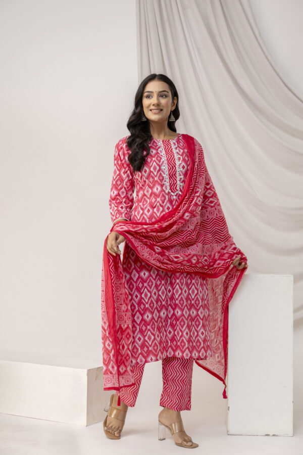 Mirror Worked Printed Kurti with Stylish Dupatta & Plain Trouser - Image 6