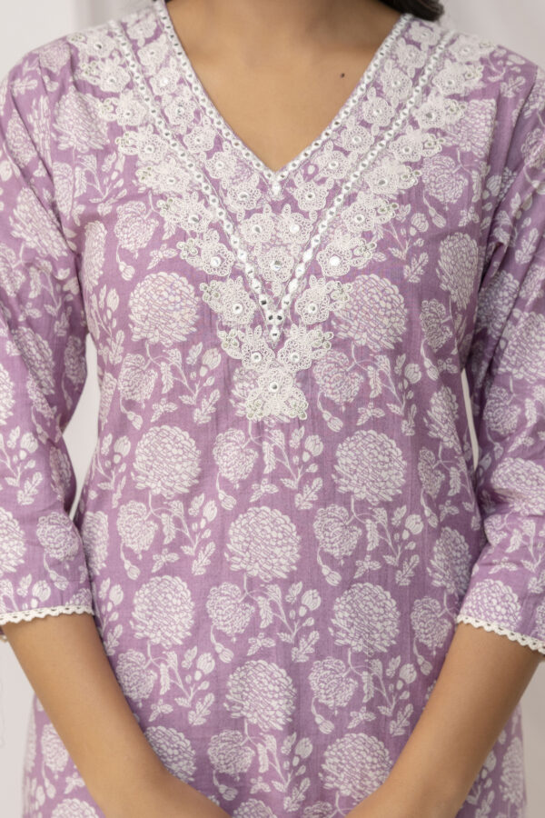 Printed Kurti in Aari Work - Image 6