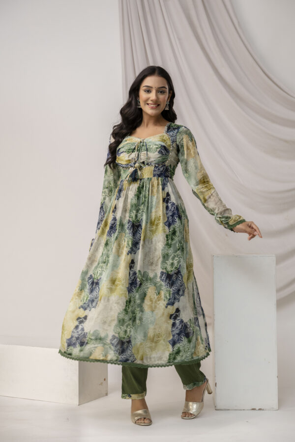 Jaipuri Printed Kurti with Mirror Work Set - Image 10