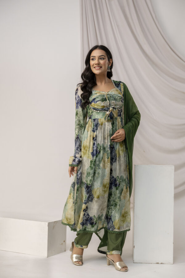 Jaipuri Printed Kurti with Mirror Work Set - Image 7