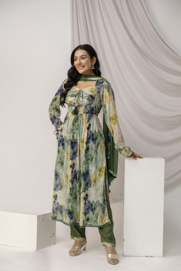 Jaipuri Printed Kurti with Mirror Work Set - Image 2