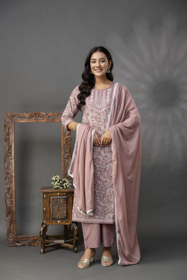 Printed Thread Work Kurti Set - Image 8