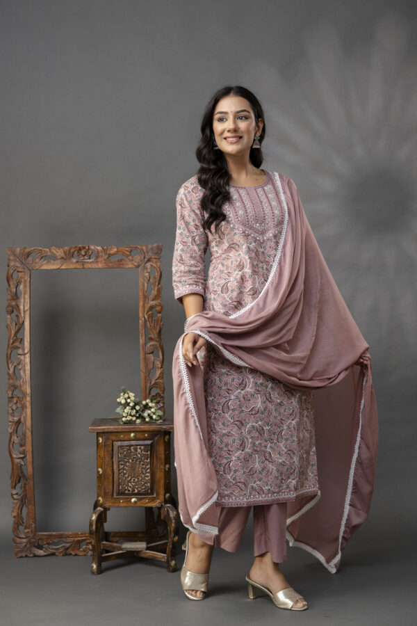 Printed Thread Work Kurti Set - Image 6