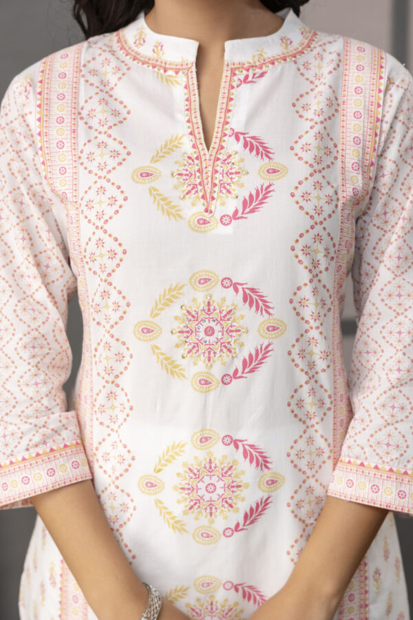 Printed Kurti with Sequence & Digital Work Set - Image 7