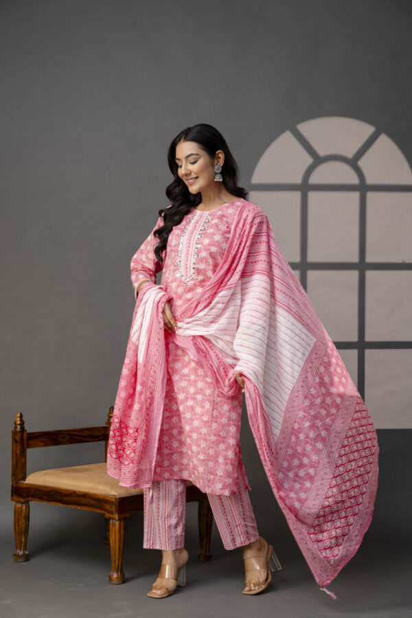 Printed Thread Work Kurti Set - Image 6