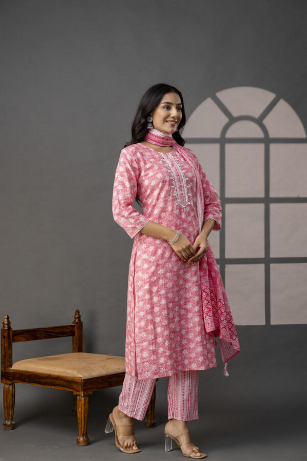 Printed Thread Work Kurti Set - Image 7