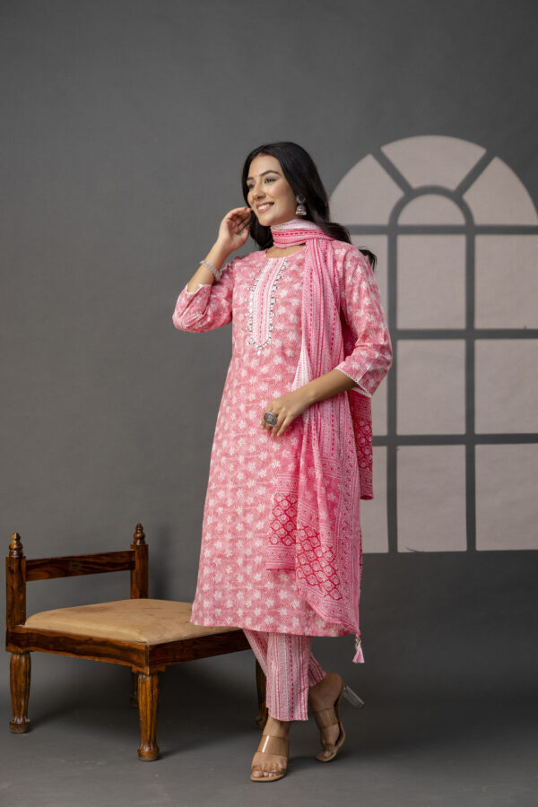 Printed Thread Work Kurti Set - Image 9