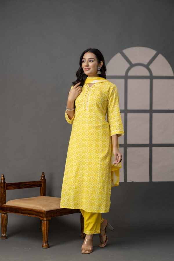 "Tie-Dye Essence Kurti Set" - Image 5
