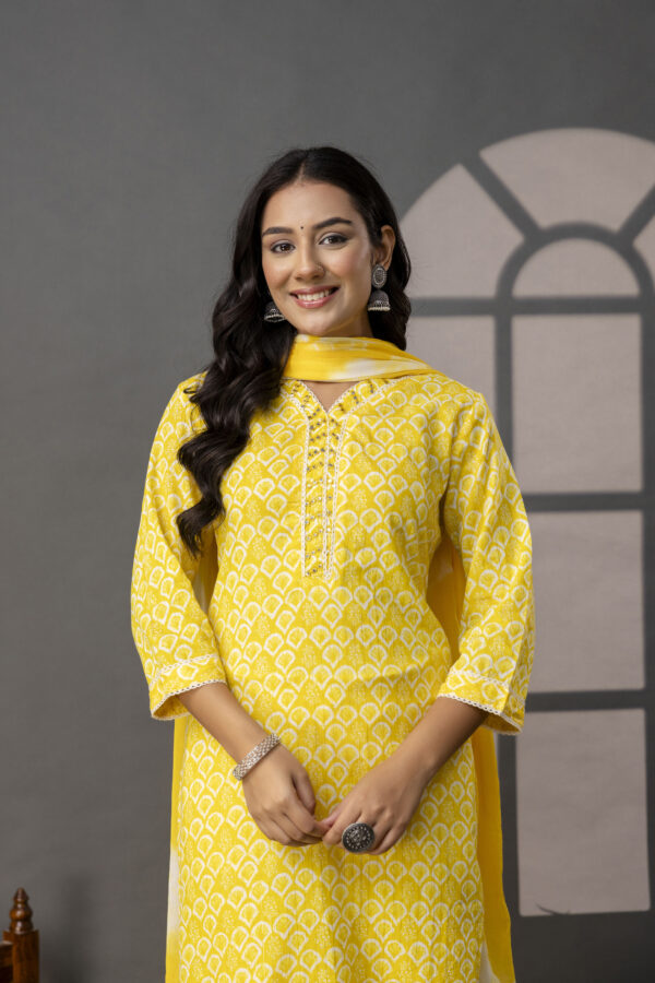 "Tie-Dye Essence Kurti Set" - Image 4
