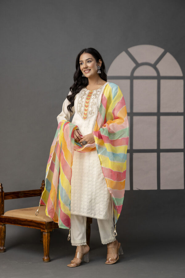 Chic Handcrafted Cotton Set