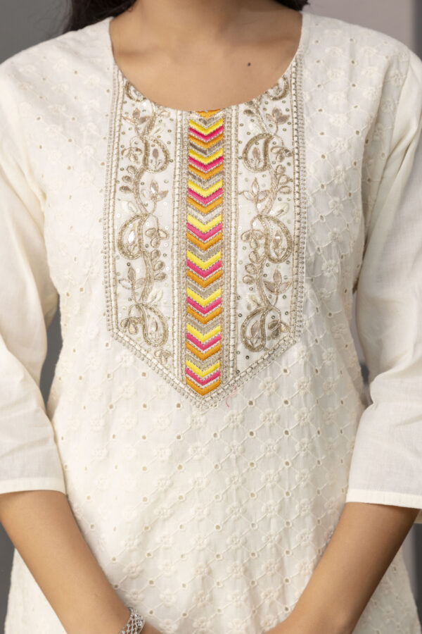 Chic Handcrafted Cotton Set - Image 8