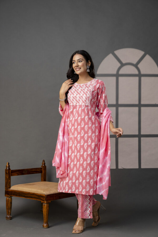 Vibrant Weave Kurti Set - Image 8