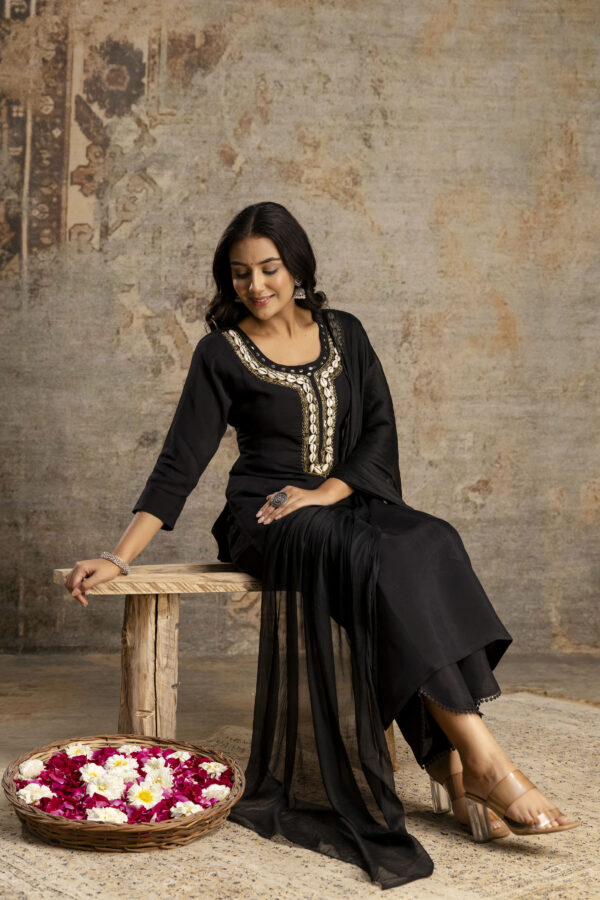 "Codi Charm Kurti Set" - Image 3