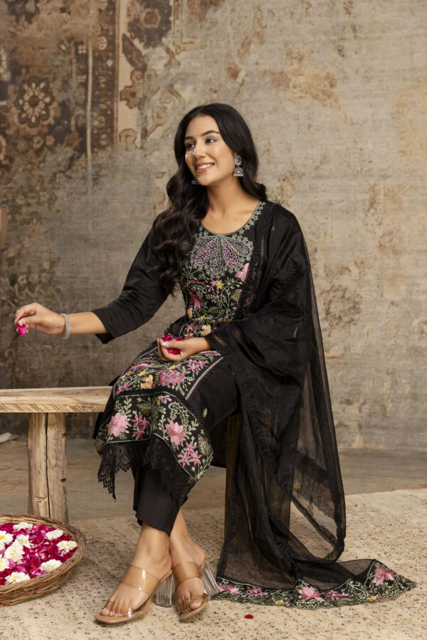 "Noir Elegance Kurti Set" - Image 7