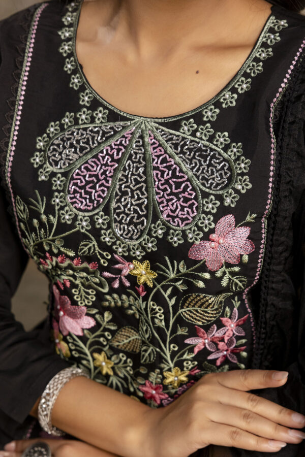 "Noir Elegance Kurti Set" - Image 9