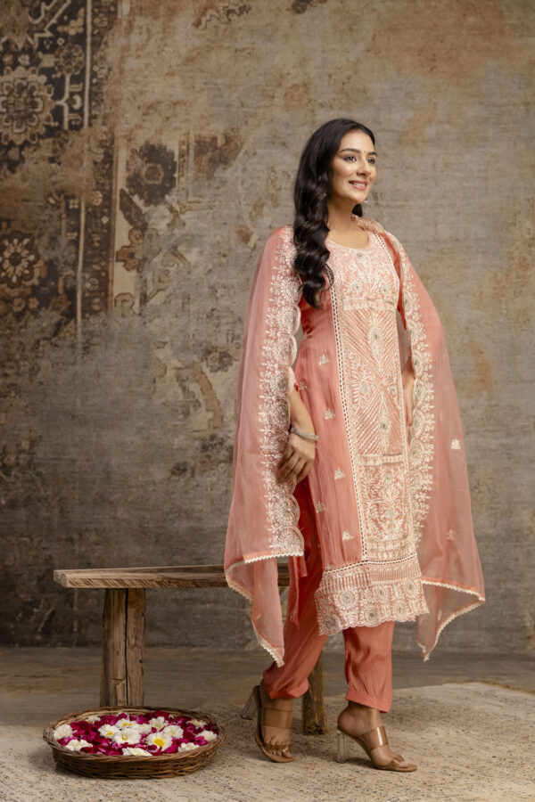 "Pakistani Aari Elegance Set" - Image 6