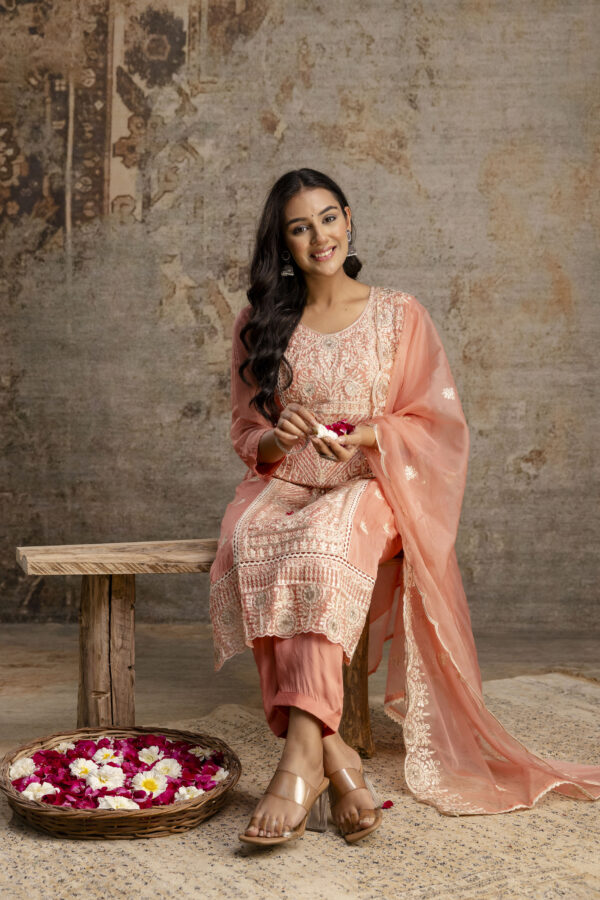 "Pakistani Aari Elegance Set" - Image 11