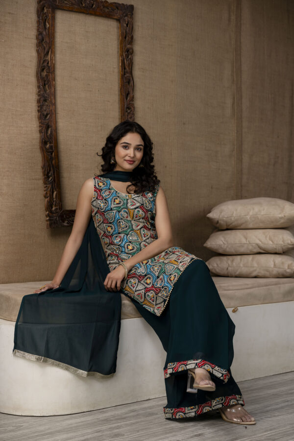 thread Worked Kurti with Palazzo & Plain Georgette Dupatta - Image 5
