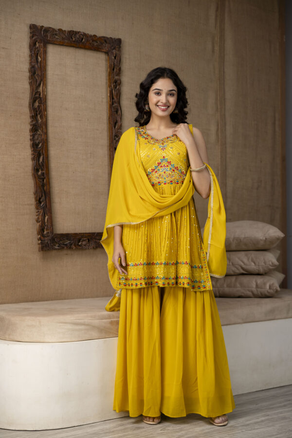 Resham Embroidered Handworked Kurti with Plain Dupatta & Georgette Sharara - Image 6
