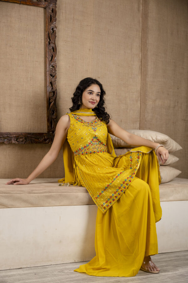 Resham Embroidered Handworked Kurti with Plain Dupatta & Georgette Sharara - Image 10