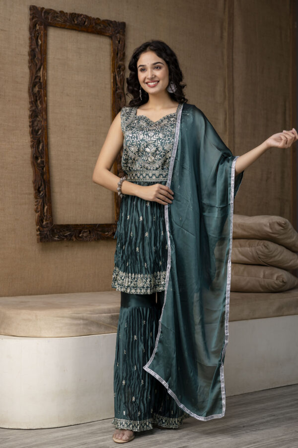 Embellished Sequined & Jari Kurti with Jari Detailed Sharara & Solid Dupatta - Image 4