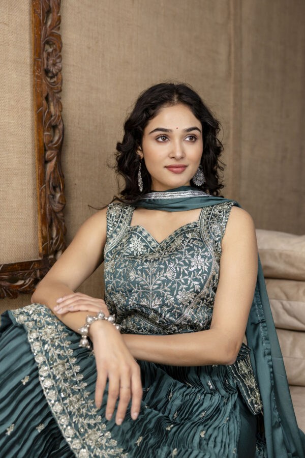 Embellished Sequined & Jari Kurti with Jari Detailed Sharara & Solid Dupatta - Image 11