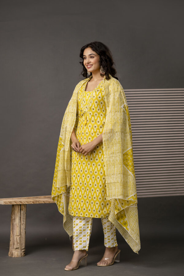 V-Neck Kurti with Thread Embroidery, Printed Trouser & Dupatta - Image 7