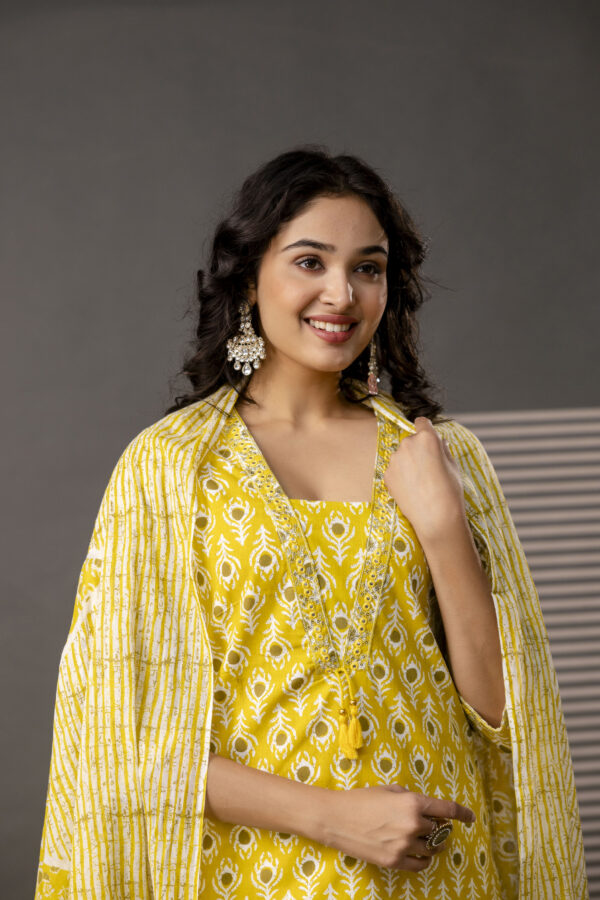 V-Neck Kurti with Thread Embroidery, Printed Trouser & Dupatta - Image 3