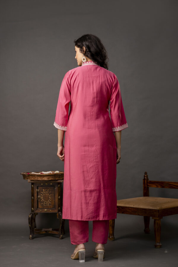 Resham & Sequined Embellished Kurti with Plain Trouser & Dupatta - Image 2