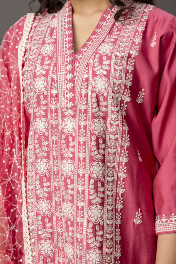 Resham & Sequined Embellished Kurti with Plain Trouser & Dupatta - Image 8