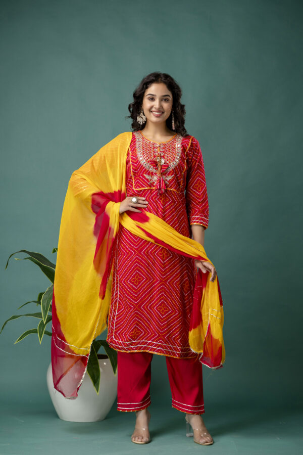 Jaipuri Printed Kurti with Gotta Patti Work, Round Neck, Plain Trouser & Double-Shaded Shiffon Dupatta - Image 4