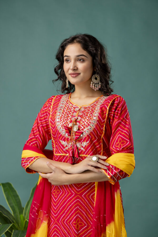 Jaipuri Printed Kurti with Gotta Patti Work, Round Neck, Plain Trouser & Double-Shaded Shiffon Dupatta - Image 3