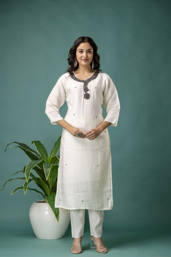 Kantha Worked V-Neck Kurti with Printed Organza Heavy Worked Dupatta & Plain Pant - Image 6