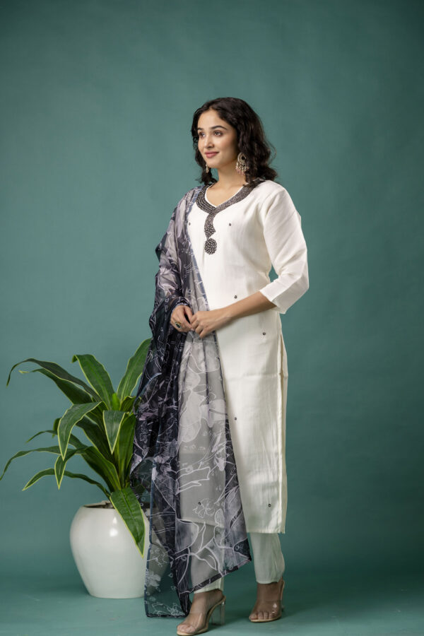 Kantha Worked V-Neck Kurti with Printed Organza Heavy Worked Dupatta & Plain Pant - Image 5