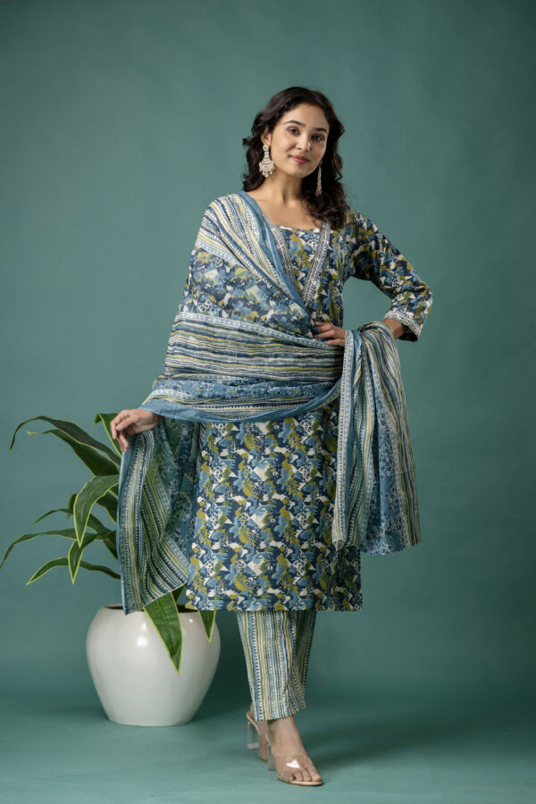 Printed V-Neck Kurti with Dori Work, Printed Dupatta & Printed Trouser - Image 5