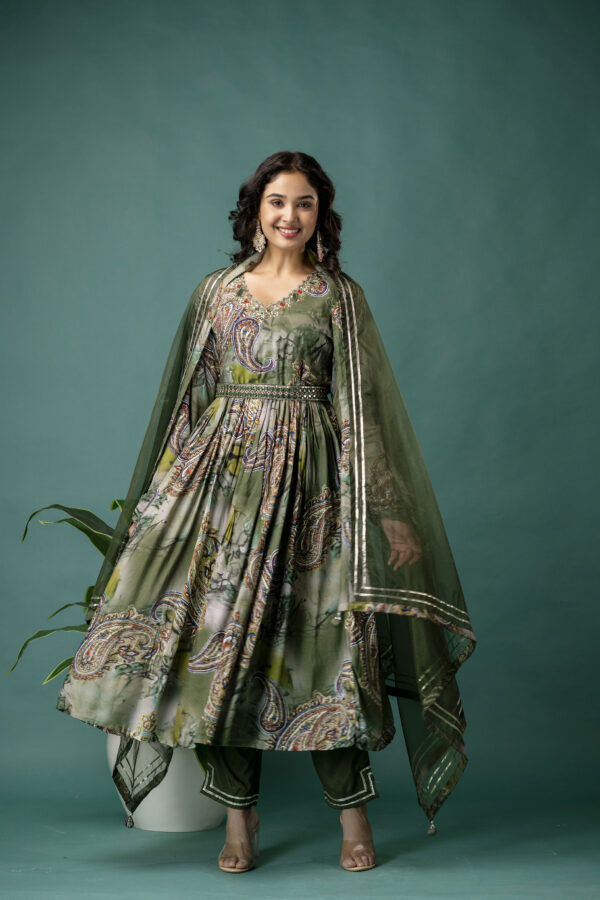 Printed V-Neck Kurti with Sequined & Mirror Work, Shaded Organza Dupatta & Plain Trouser - Image 6