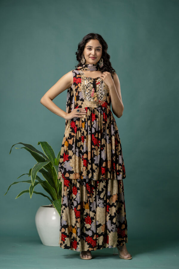 Printed Round Neck Kurti with Resham Work, Printed Dupatta & Printed Trouser - Image 8