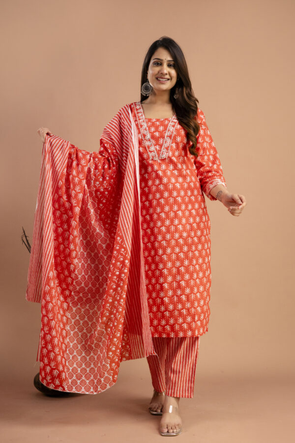 "Printed Kurti with Resham Work V-Neck, Printed Dupatta & Matching Printed Pants" - Image 4