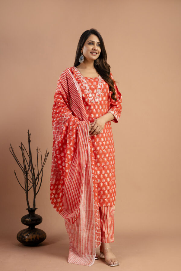 "Printed Kurti with Resham Work V-Neck, Printed Dupatta & Matching Printed Pants" - Image 5