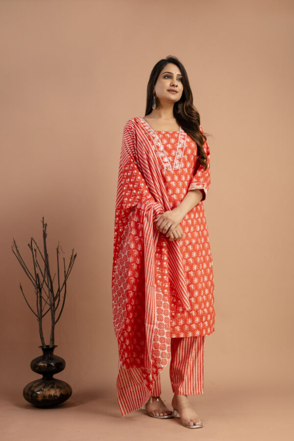 "Printed Kurti with Resham Work V-Neck, Printed Dupatta & Matching Printed Pants" - Image 9