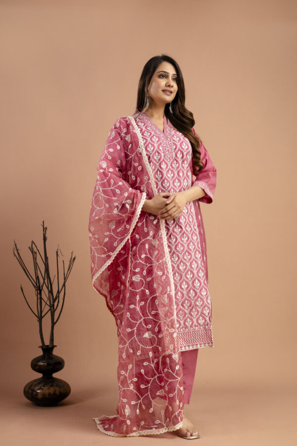 "Full Embroidered Lucknavi Kurti with V-Neck, Organza Lucknavi Dupatta & Plain Trouser"