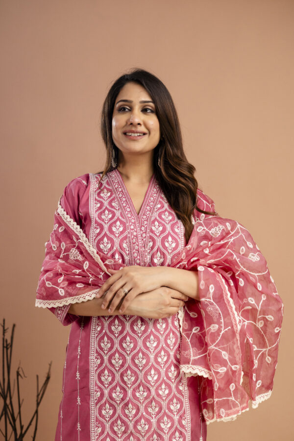 "Full Embroidered Lucknavi Kurti with V-Neck, Organza Lucknavi Dupatta & Plain Trouser" - Image 9